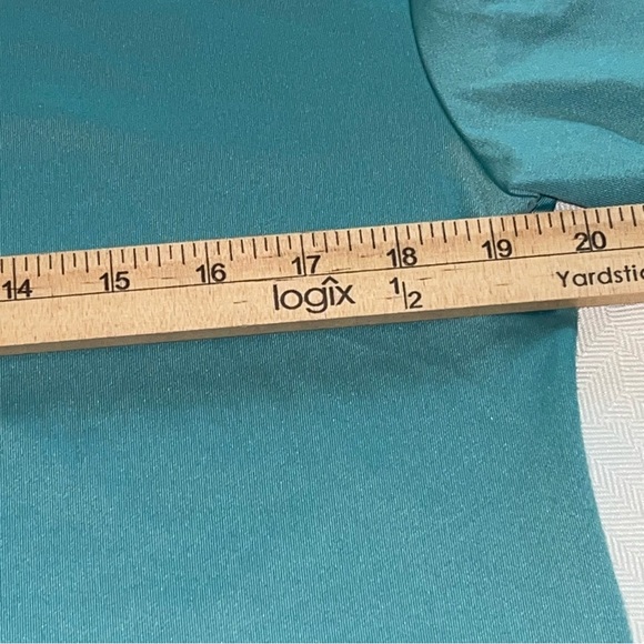 Spyder Active Base Layer Long Sleeve Top Size Medium - Picture 6 of 10